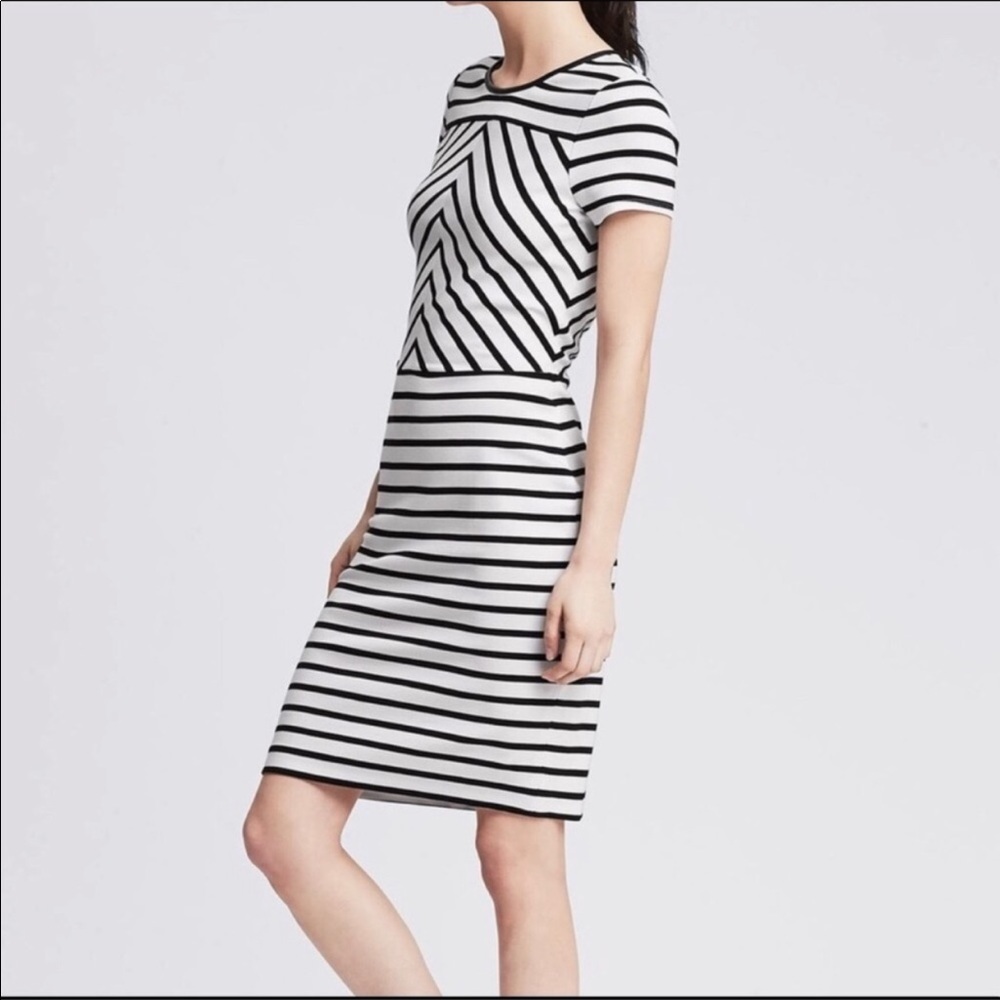 BANANA REPUBLIC Ponte Black White Stripe Short Sleeve Dress Size 2